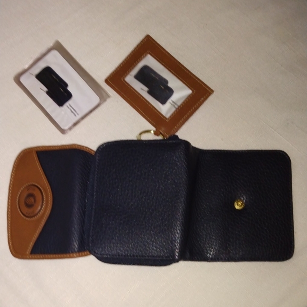 Wallet - Picture 3 of 10